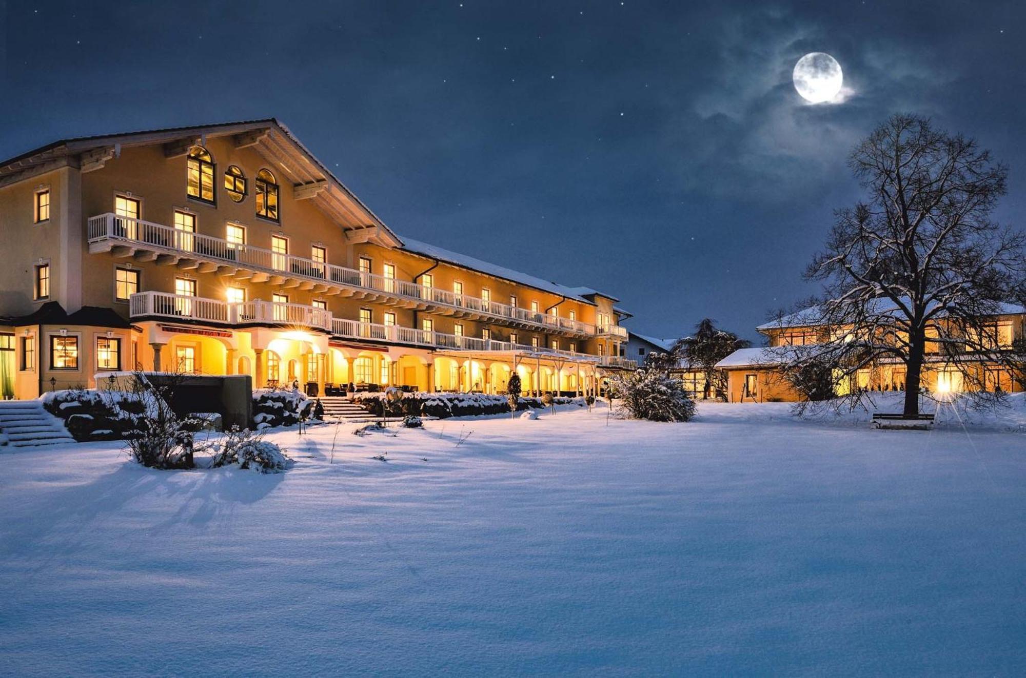 Wellness Natur Resort Gut Edermann 타이젠도르프 외부 사진